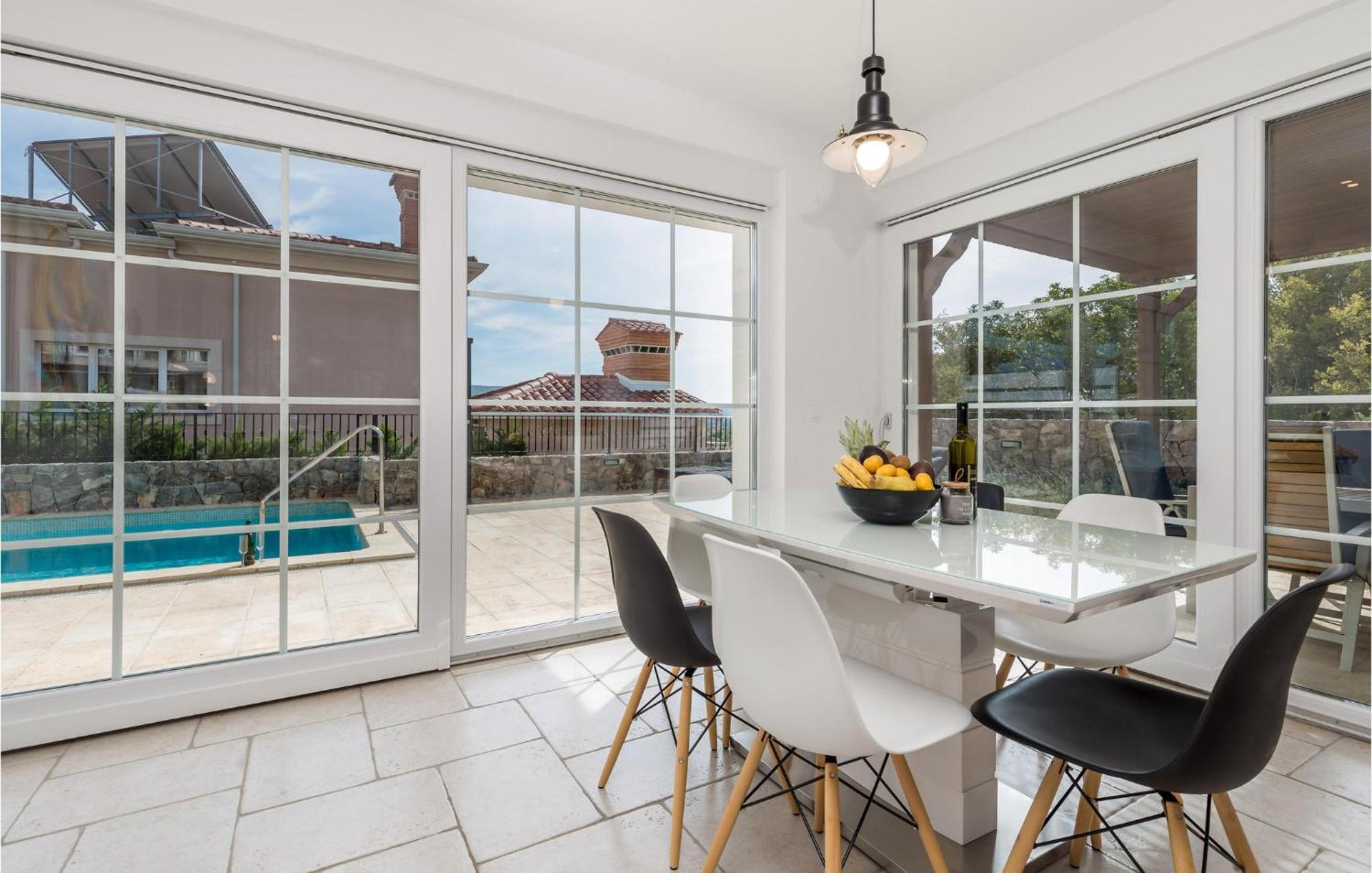 3 Bedroom Stunning Home In Kornic Exterior photo