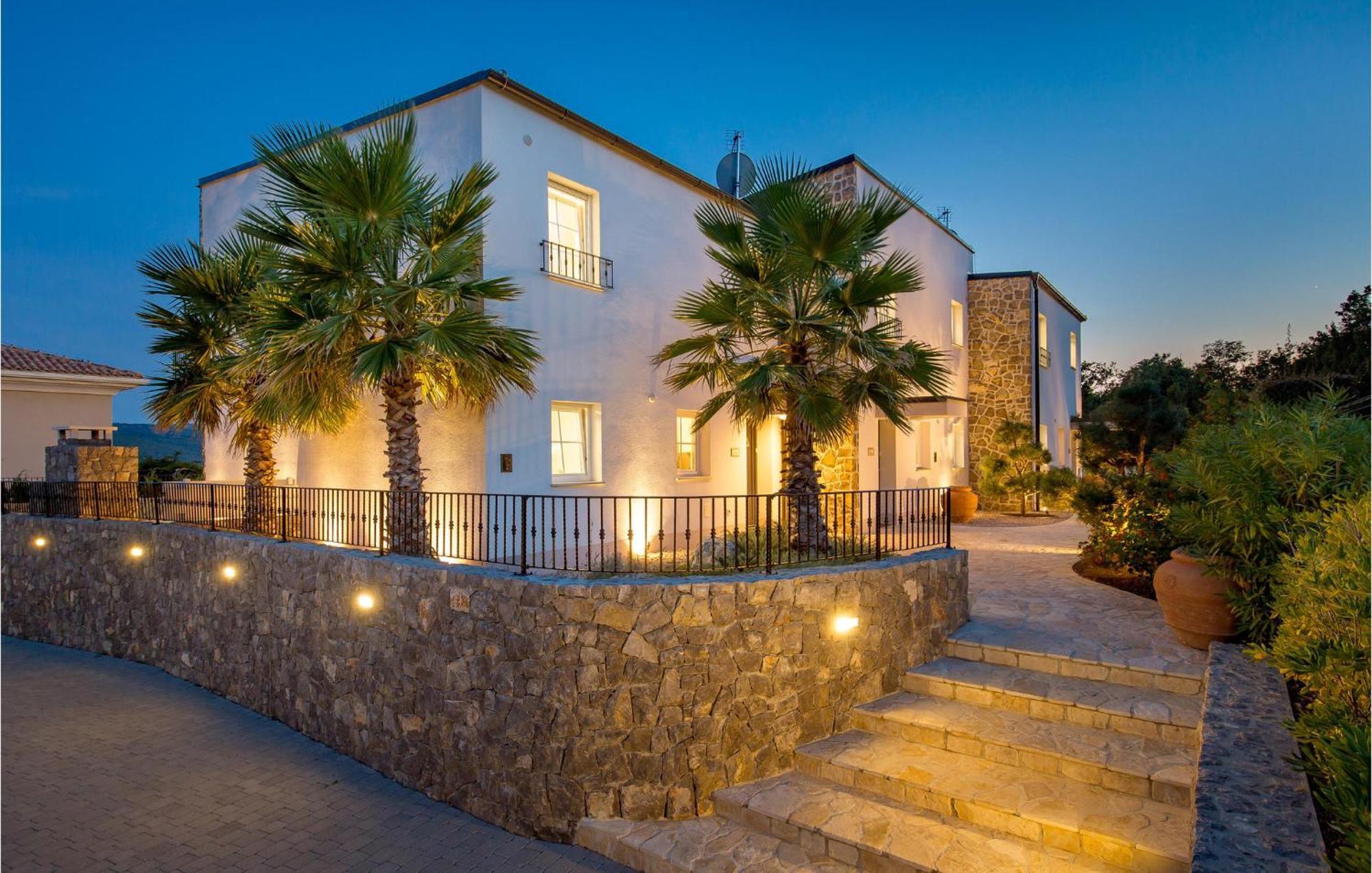 3 Bedroom Stunning Home In Kornic Exterior photo